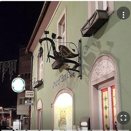 Gasthof Zum Greif Λεόμπεν Εξωτερικό φωτογραφία