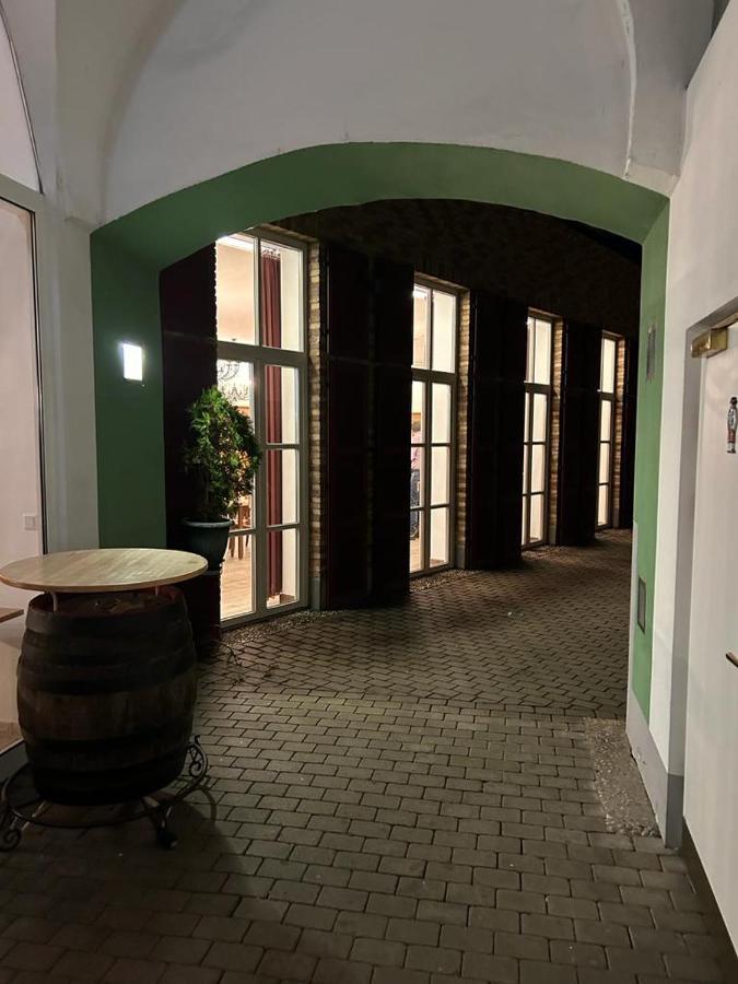 Gasthof Zum Greif Λεόμπεν Εξωτερικό φωτογραφία